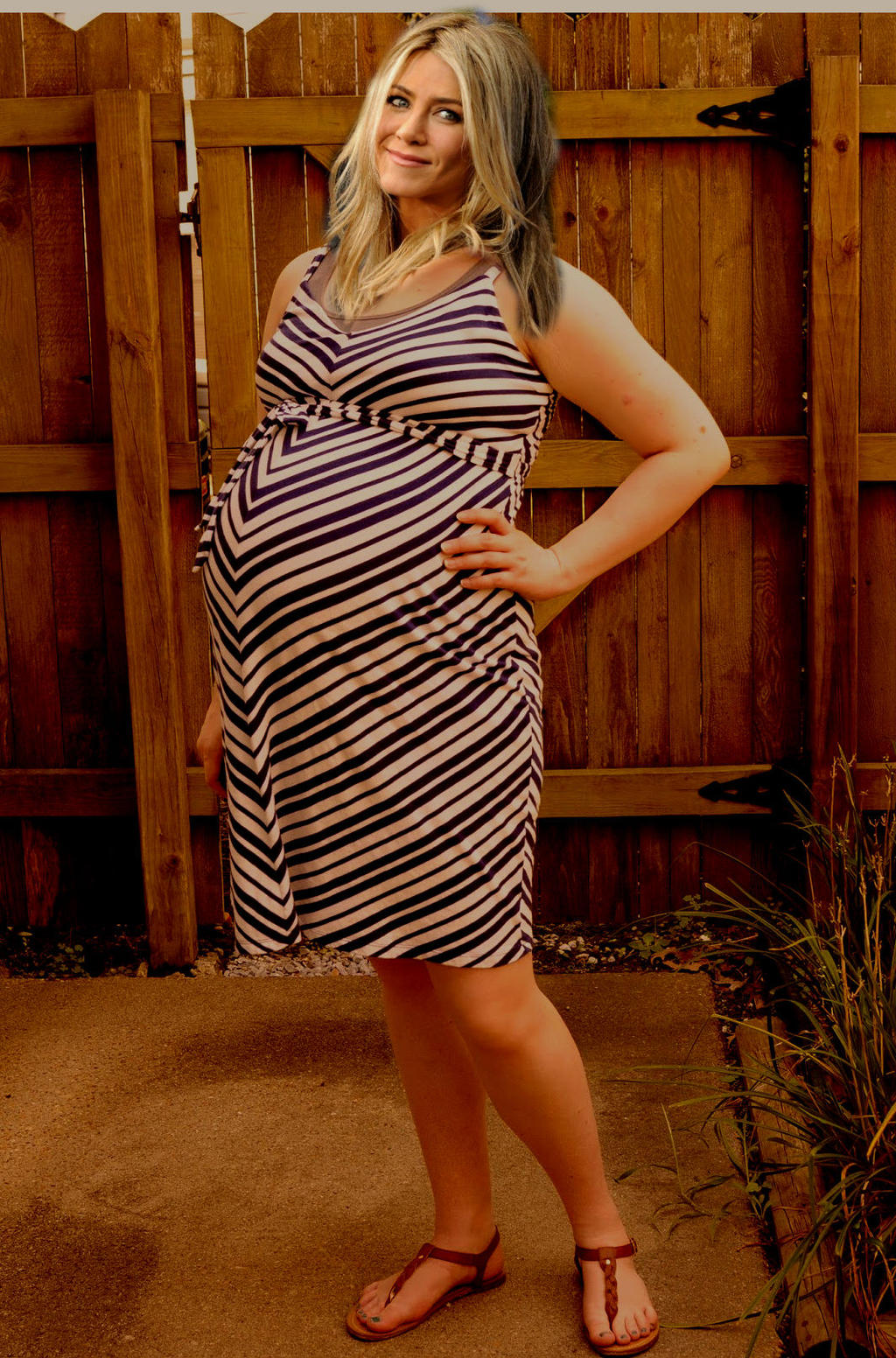 Jeniffer Aniston Pregnant 23
