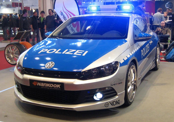 [Bild: vw_scirocco_german_police_car_by_toyonda-d21igpt.jpg]